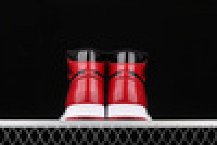 AIR JORDAN 1 HIGH OG “BRED PATENT” 555088-063