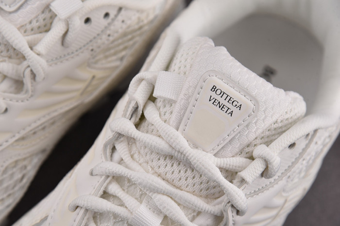 BV sneaker
