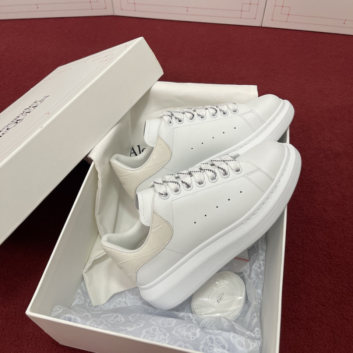 ALEX MCQU SNEAKER