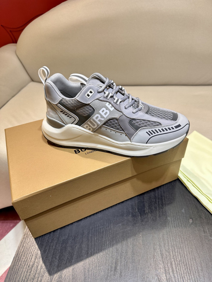 BUB sneaker
