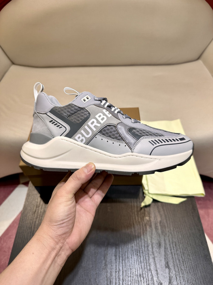 BUB sneaker