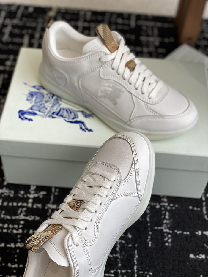 BUB sneaker