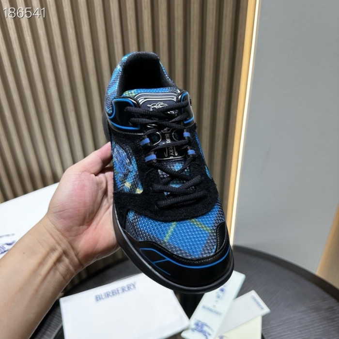 BUB sneaker