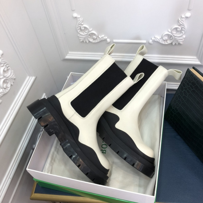 BV boots 019
