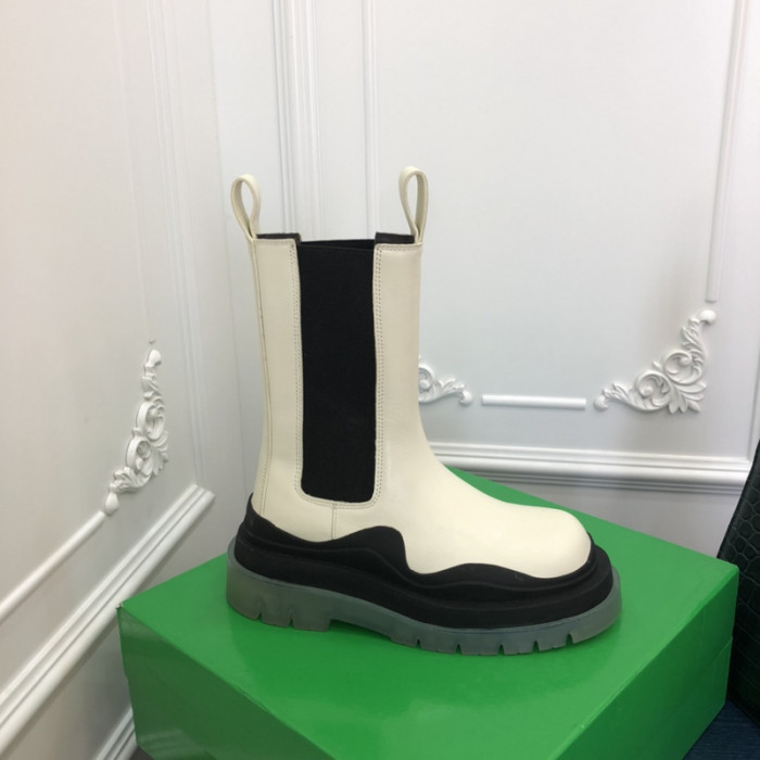 BV boots 032