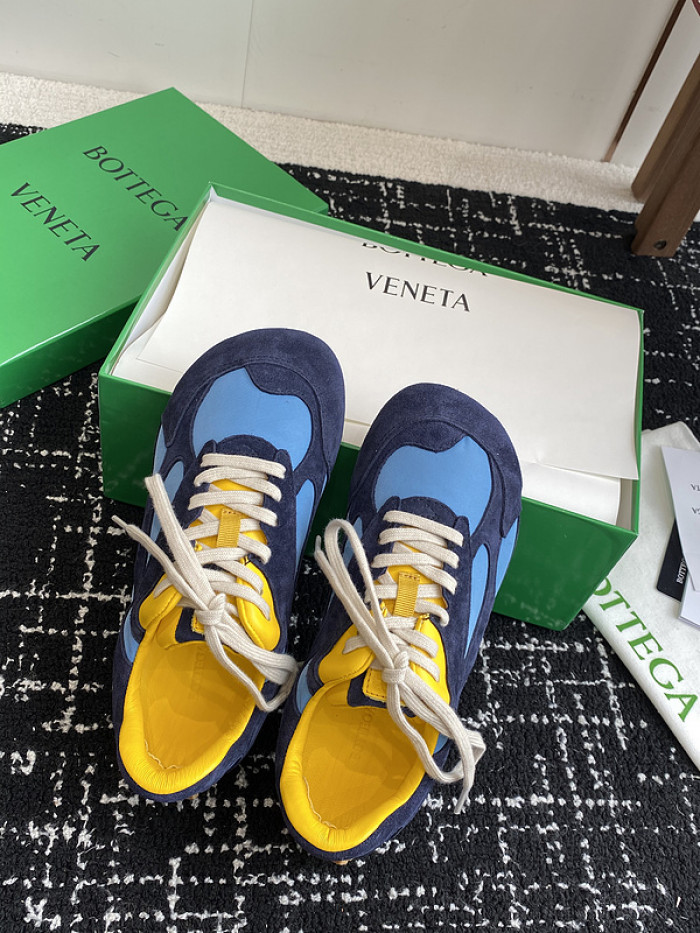 BV sneaker