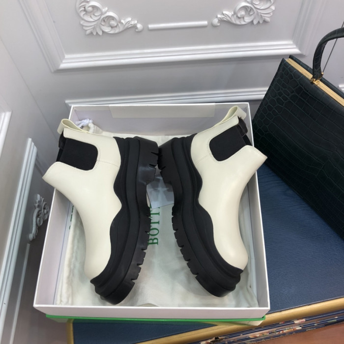 BV boots 013
