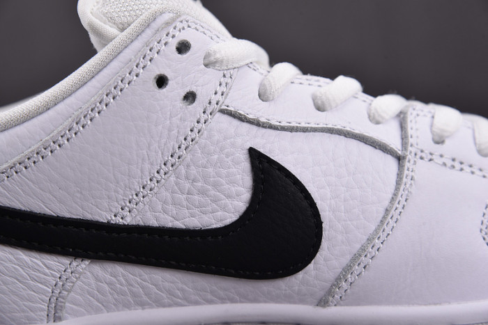 Nike Dunk SB Low Pro Iso “White Gum” CD2563-101