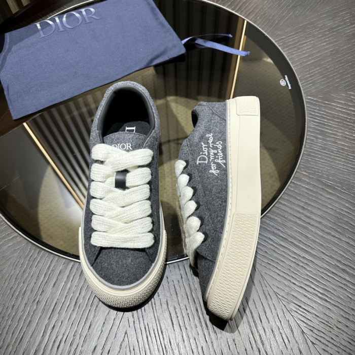 D10R SNEAKER
