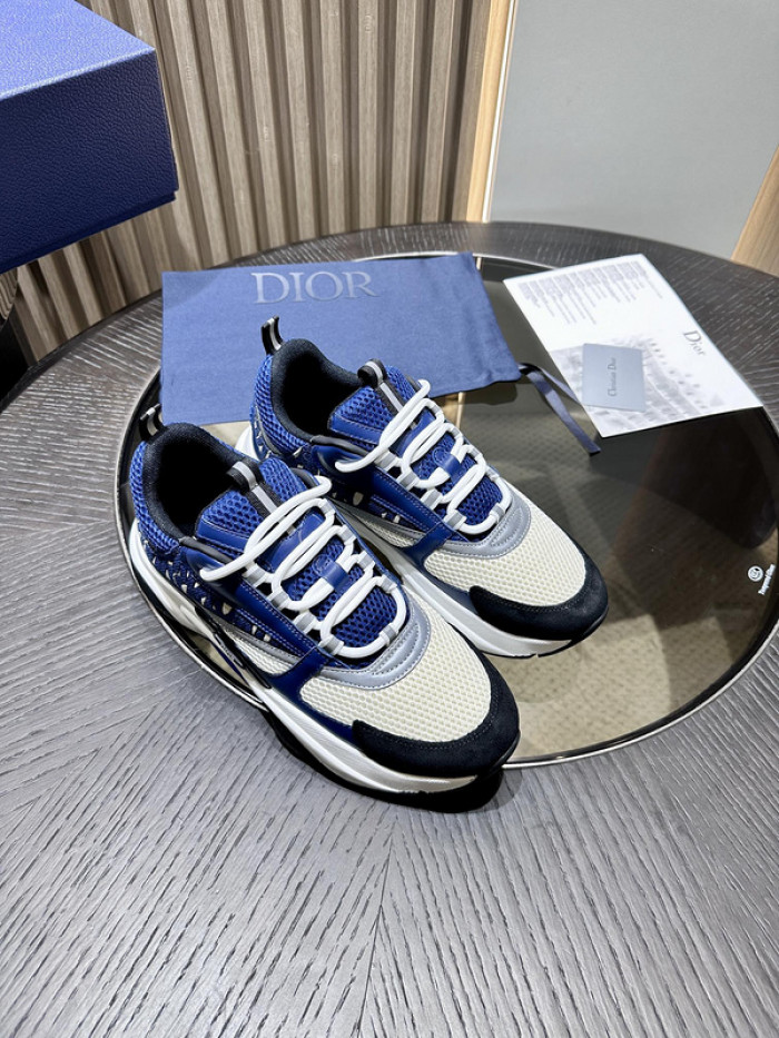 D10R SNEAKER