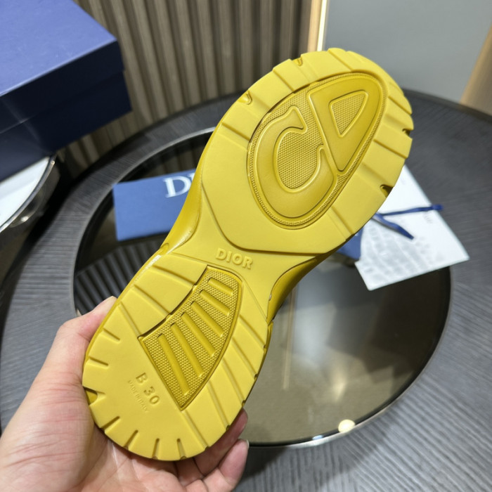 D10R SNEAKER
