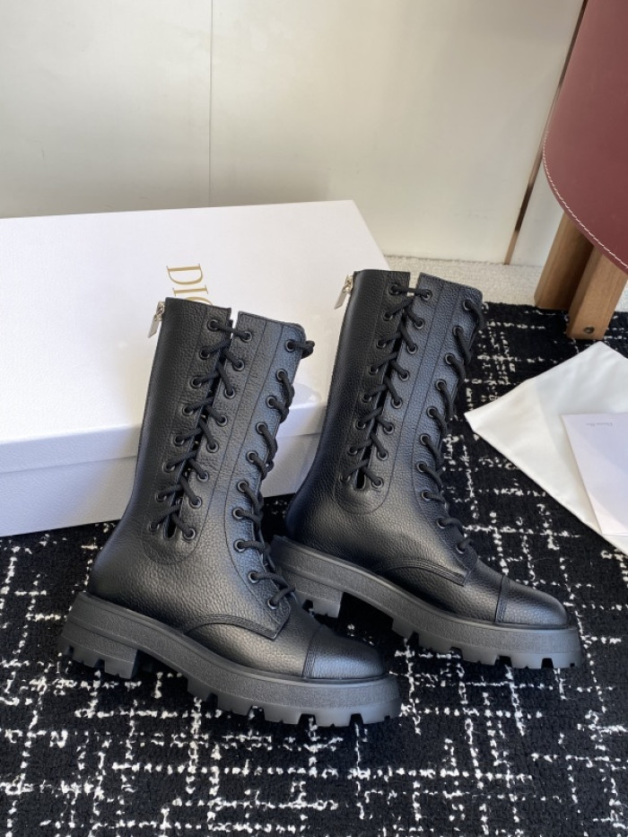 D10R boot