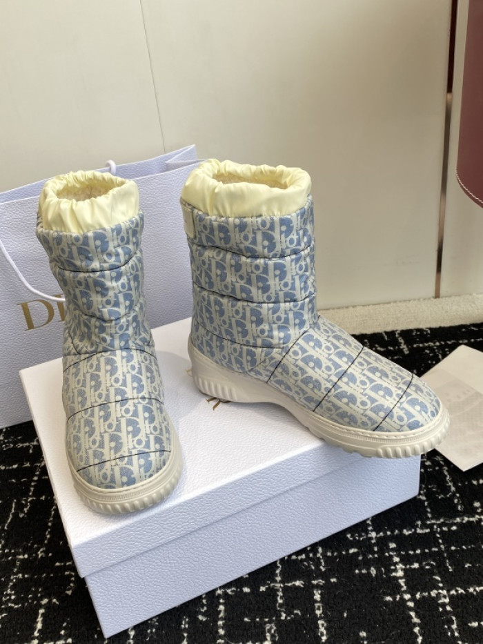 D10R boot