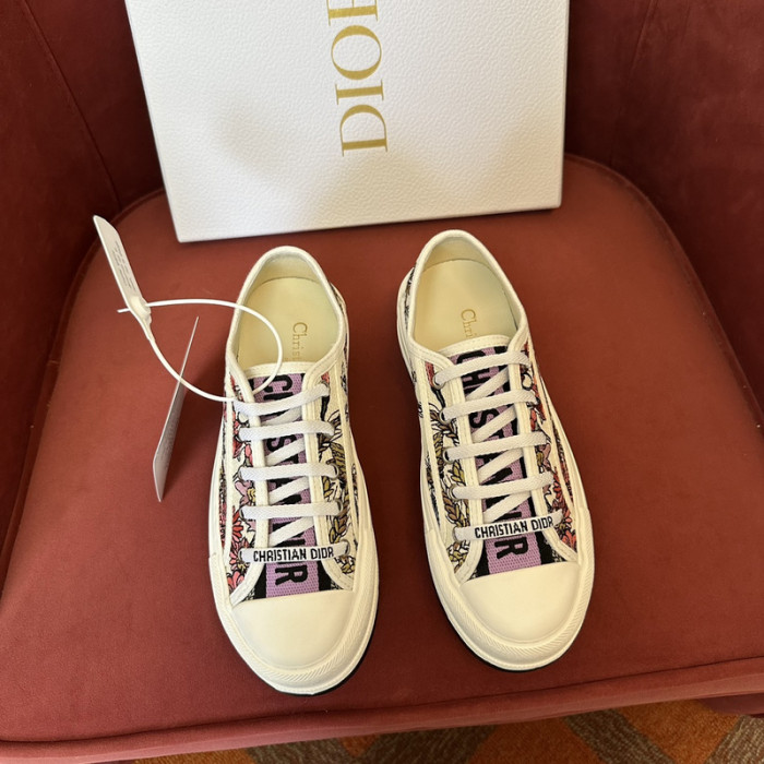 D10R SNEAKER