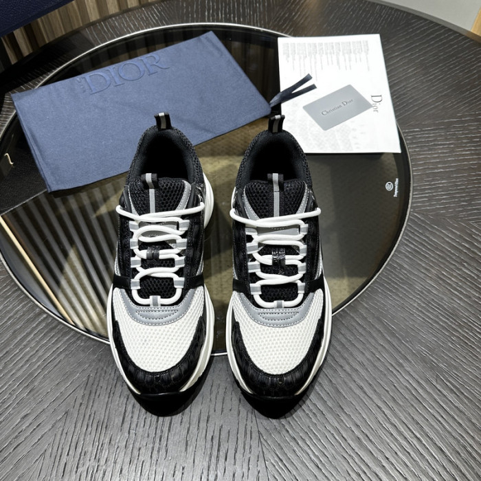 D10R SNEAKER