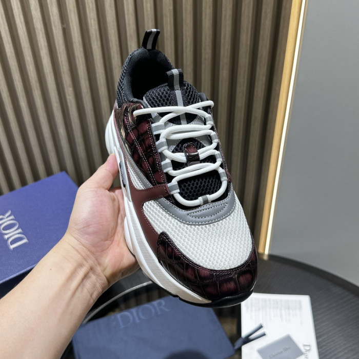 D10R SNEAKER