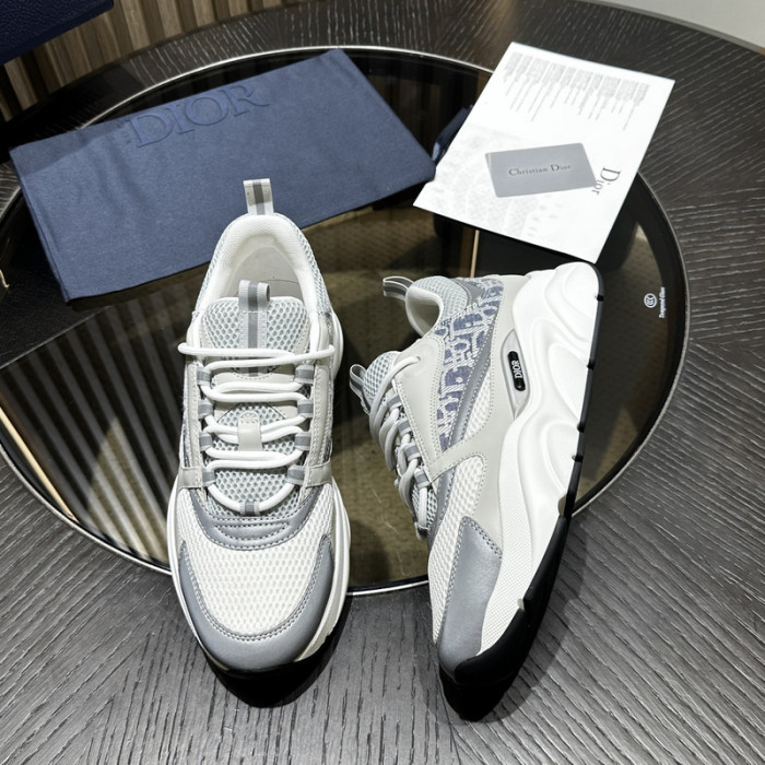 D10R SNEAKER