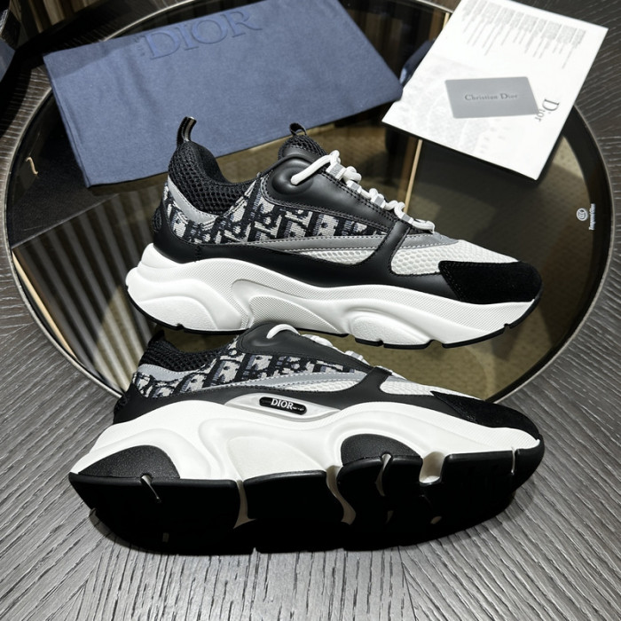 D10R SNEAKER