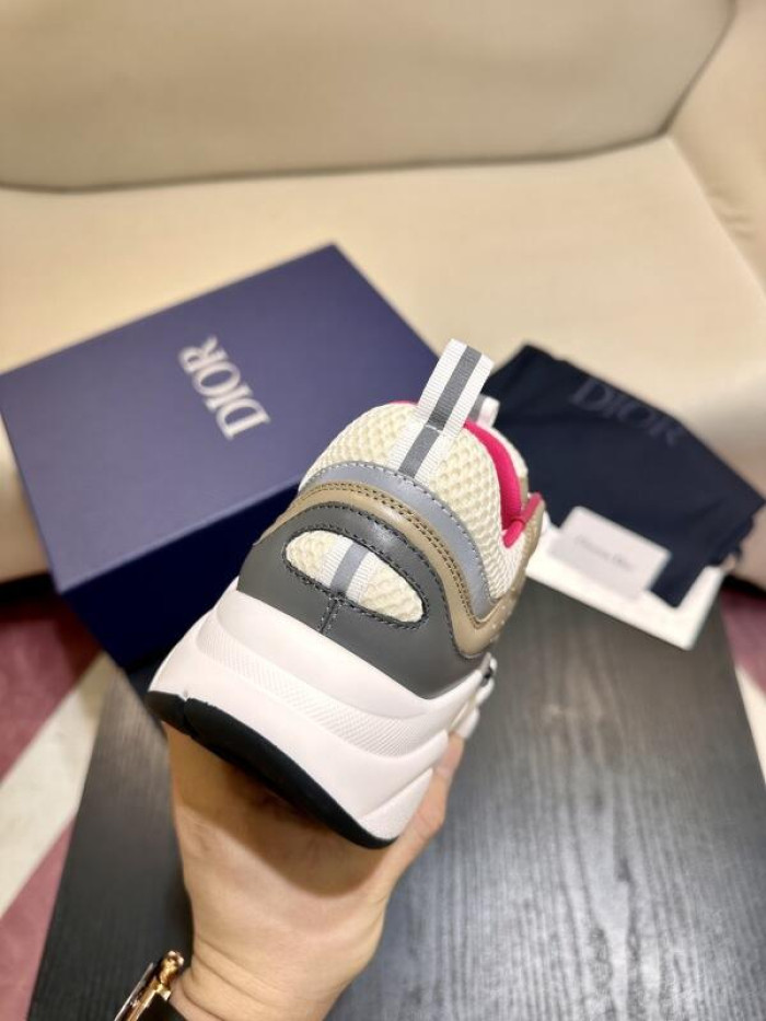 D10R SNEAKER