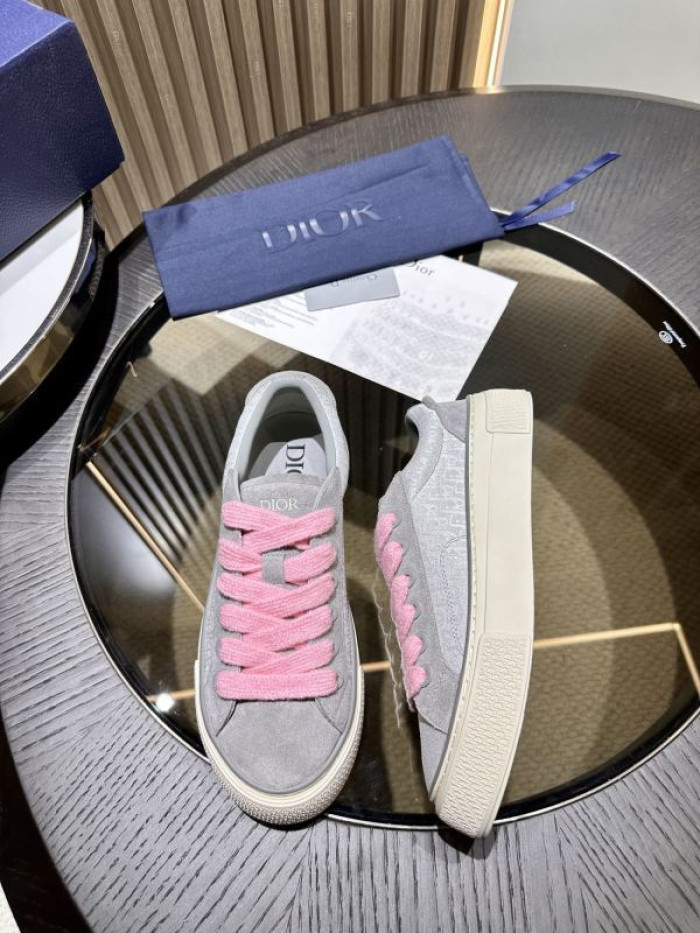 D10R SNEAKER