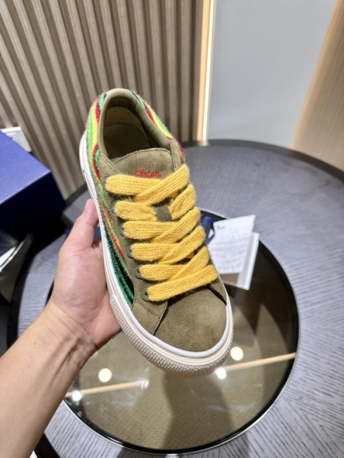 D10R SNEAKER