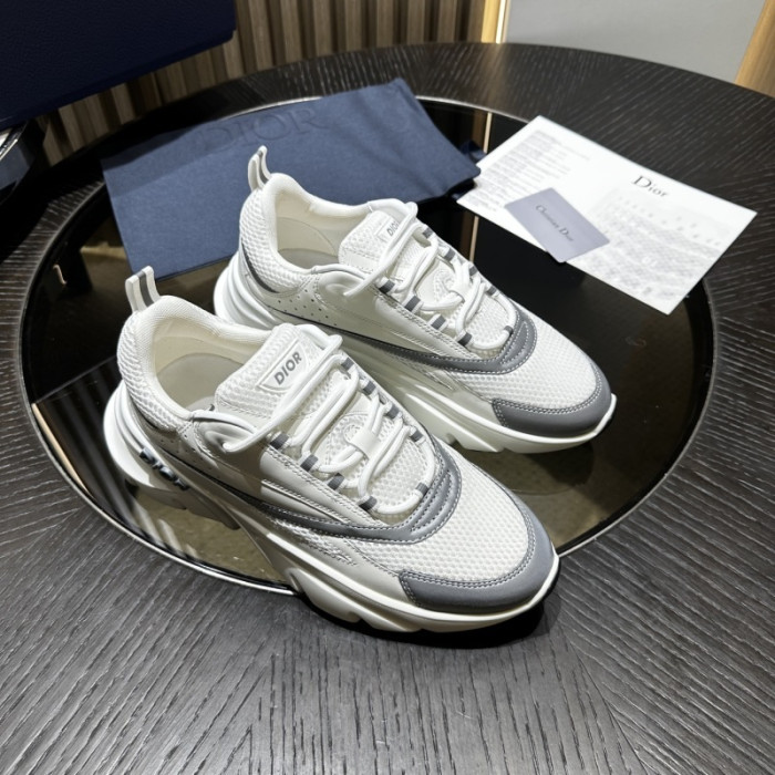 D10R SNEAKER