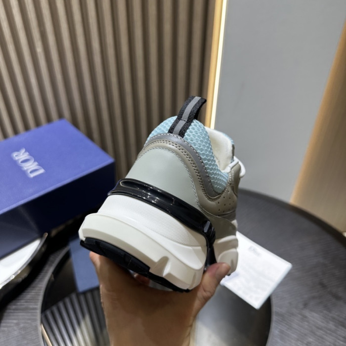 D10R SNEAKER