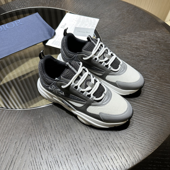 D10R SNEAKER