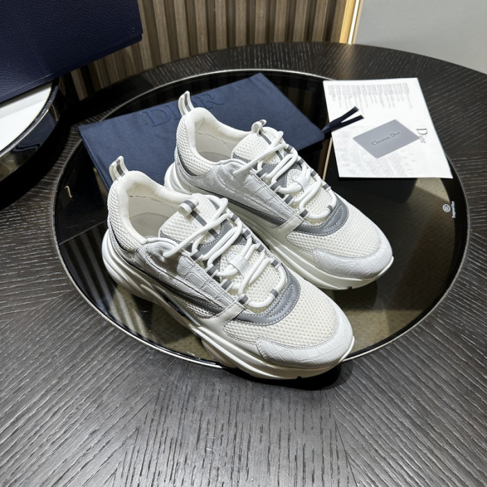 D10R SNEAKER