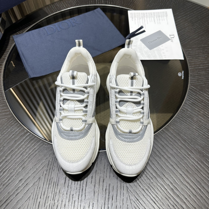 D10R SNEAKER