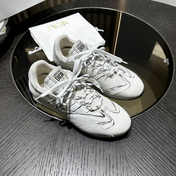 D10R SNEAKER