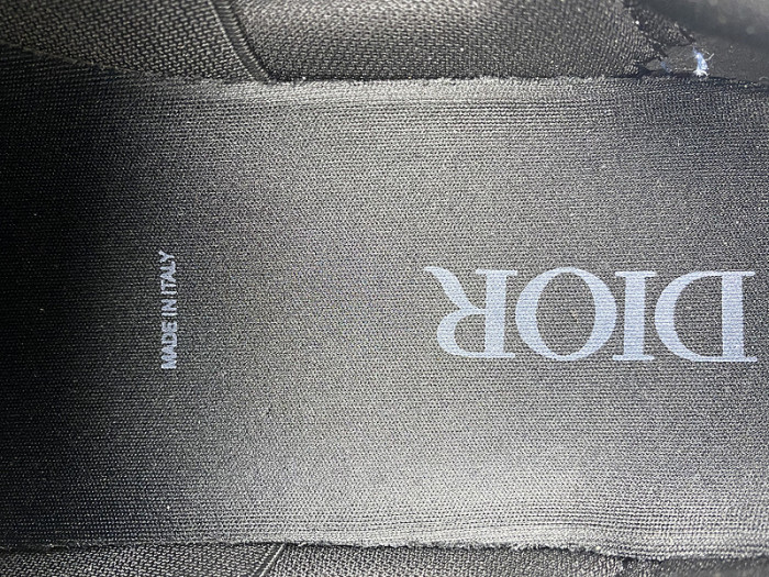 D10R SNEAKER