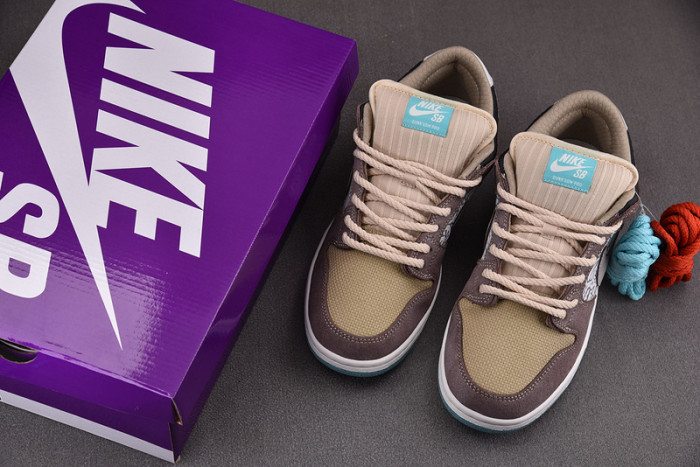 Nike SB Dunk Low Big Money Savings FZ3129-200
