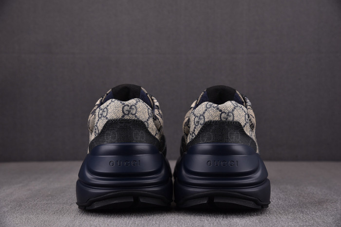 GUI SNEAKER
