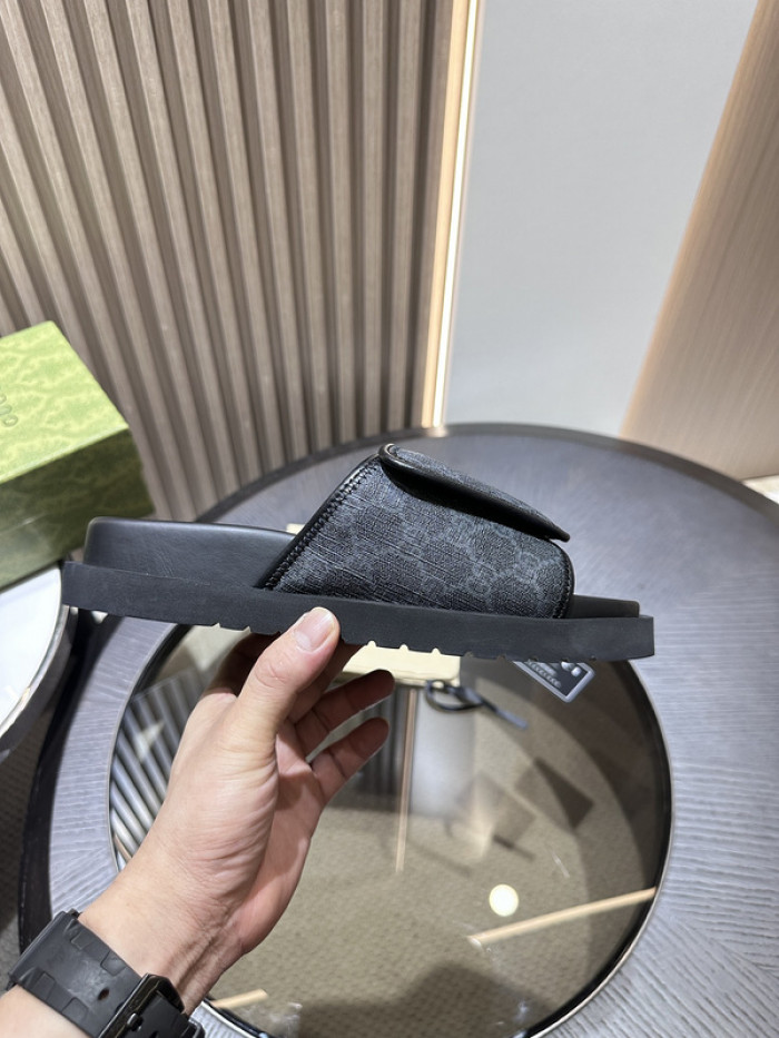 GUI SANDAL