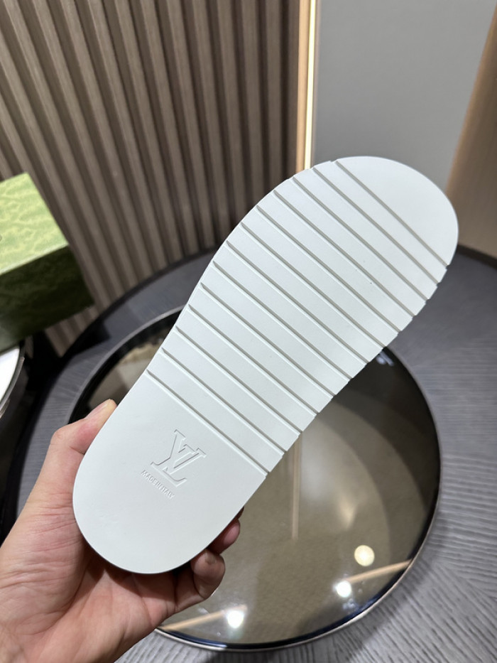 GUI SANDAL