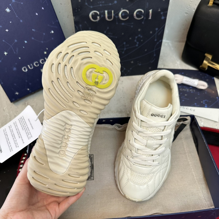 GUI SNEAKER
