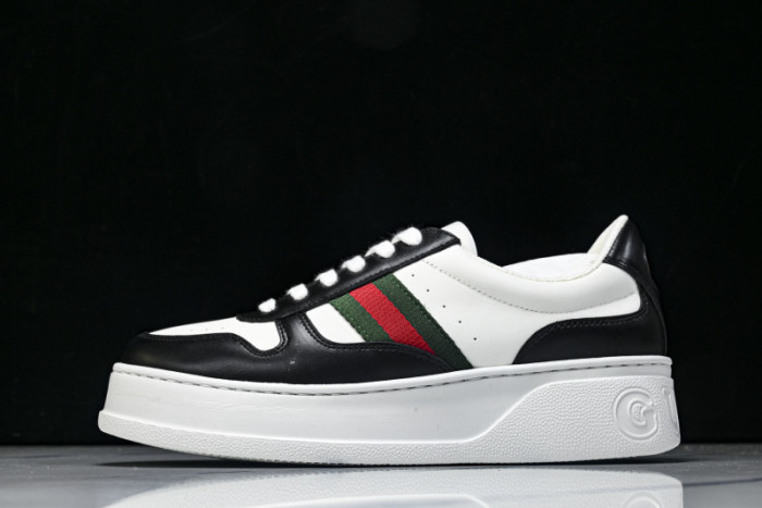GUI SNEAKER