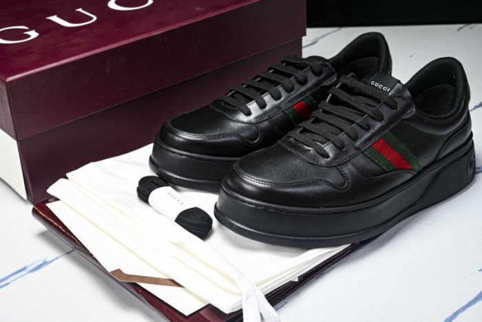 GUI SNEAKER