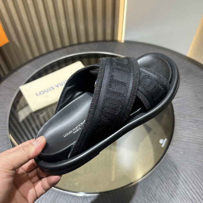 L0VT SANDAL