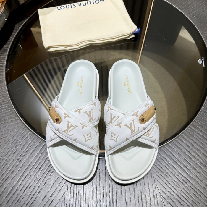 L0VT SANDAL