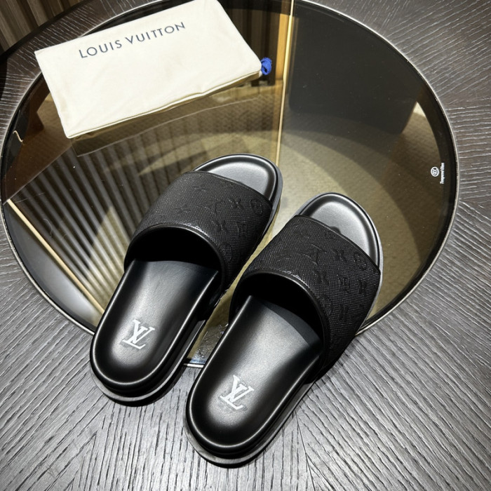 L0VT SANDAL
