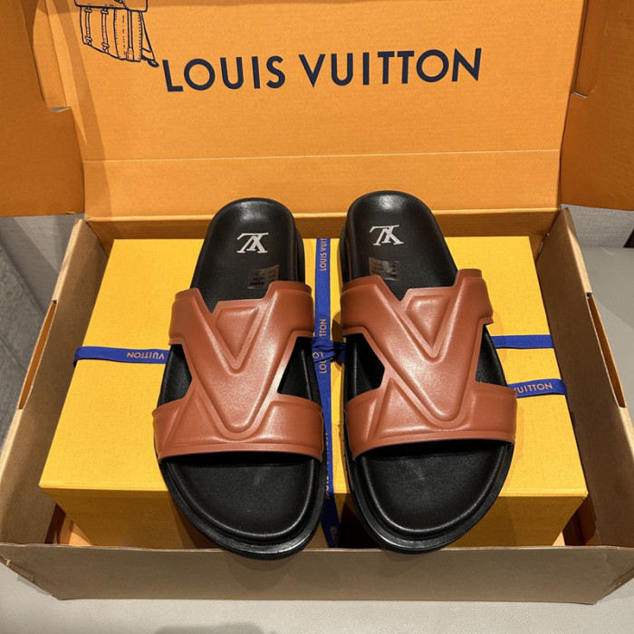 L0VT SANDAL