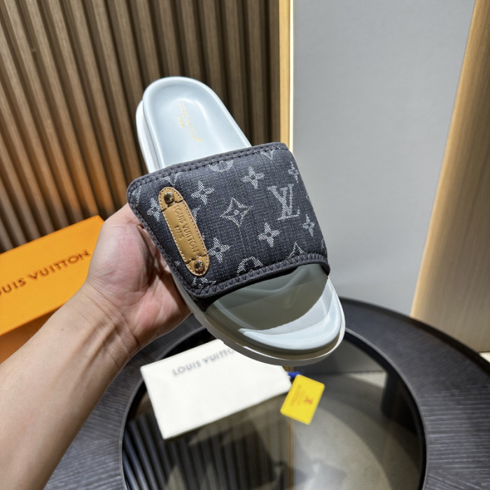 L0VT SANDAL