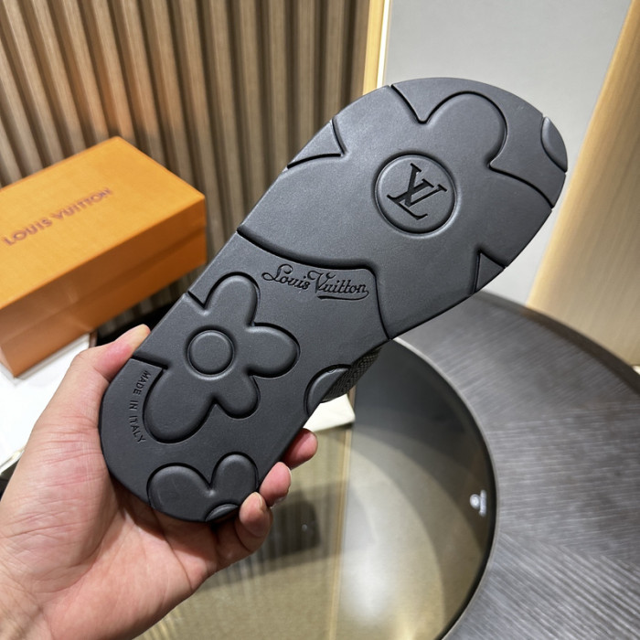 L0VT SANDAL