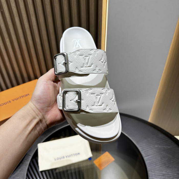 L0VT SANDAL