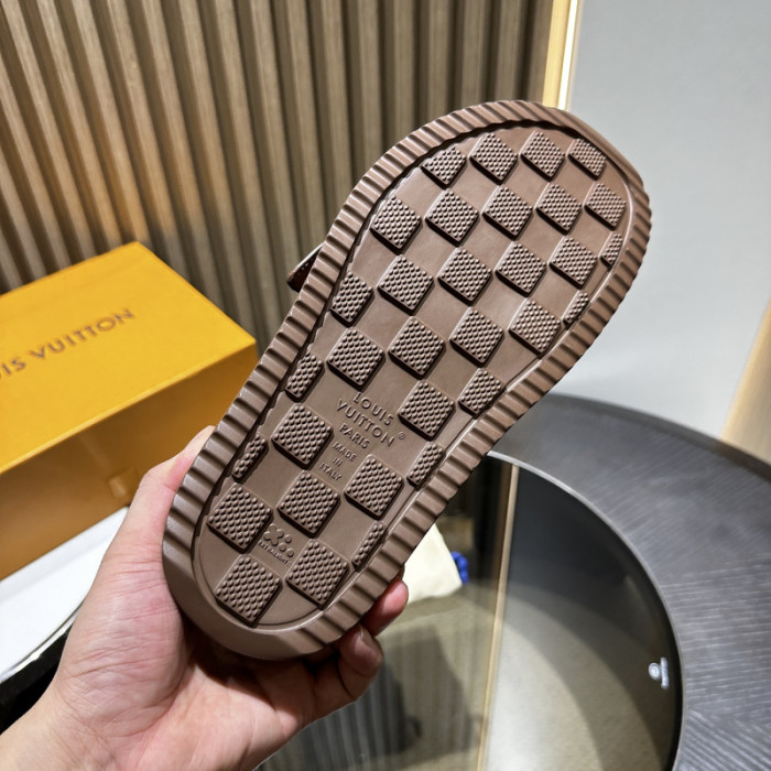 L0VT SANDAL