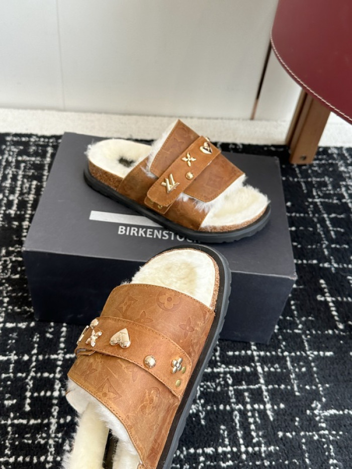 L0VT SANDAL