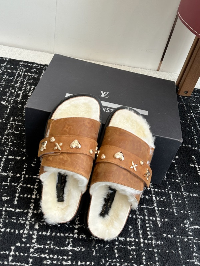 L0VT SANDAL