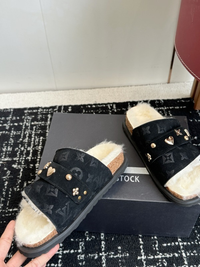 L0VT SANDAL